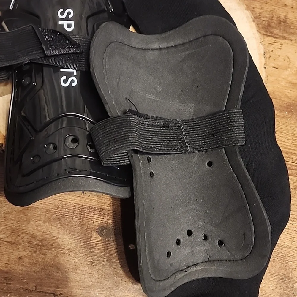 Black Soccer Sports Shin Guards and Socks sz M- L
